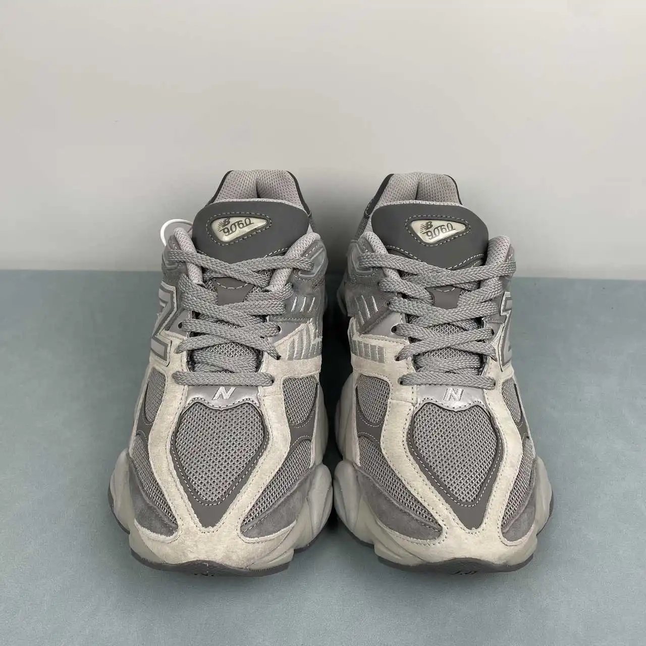 New Balance 9060 U9060GG thumbnail 3