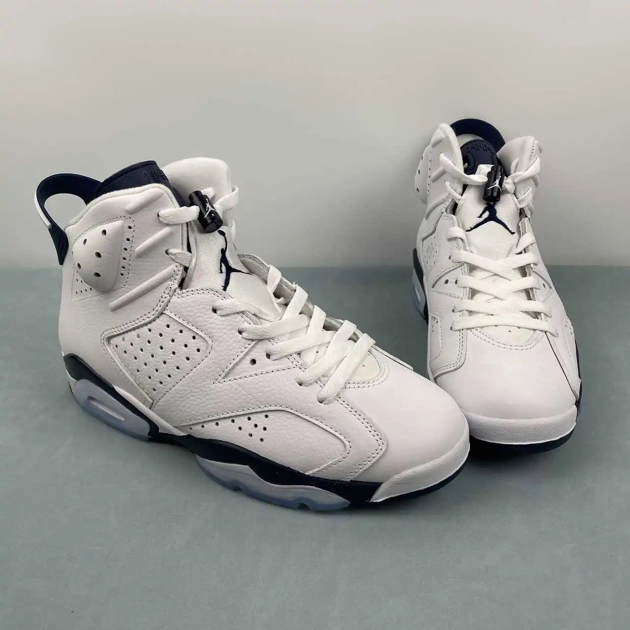 AJ6 Midnight Navy – CT8529-141 thumbnail 2