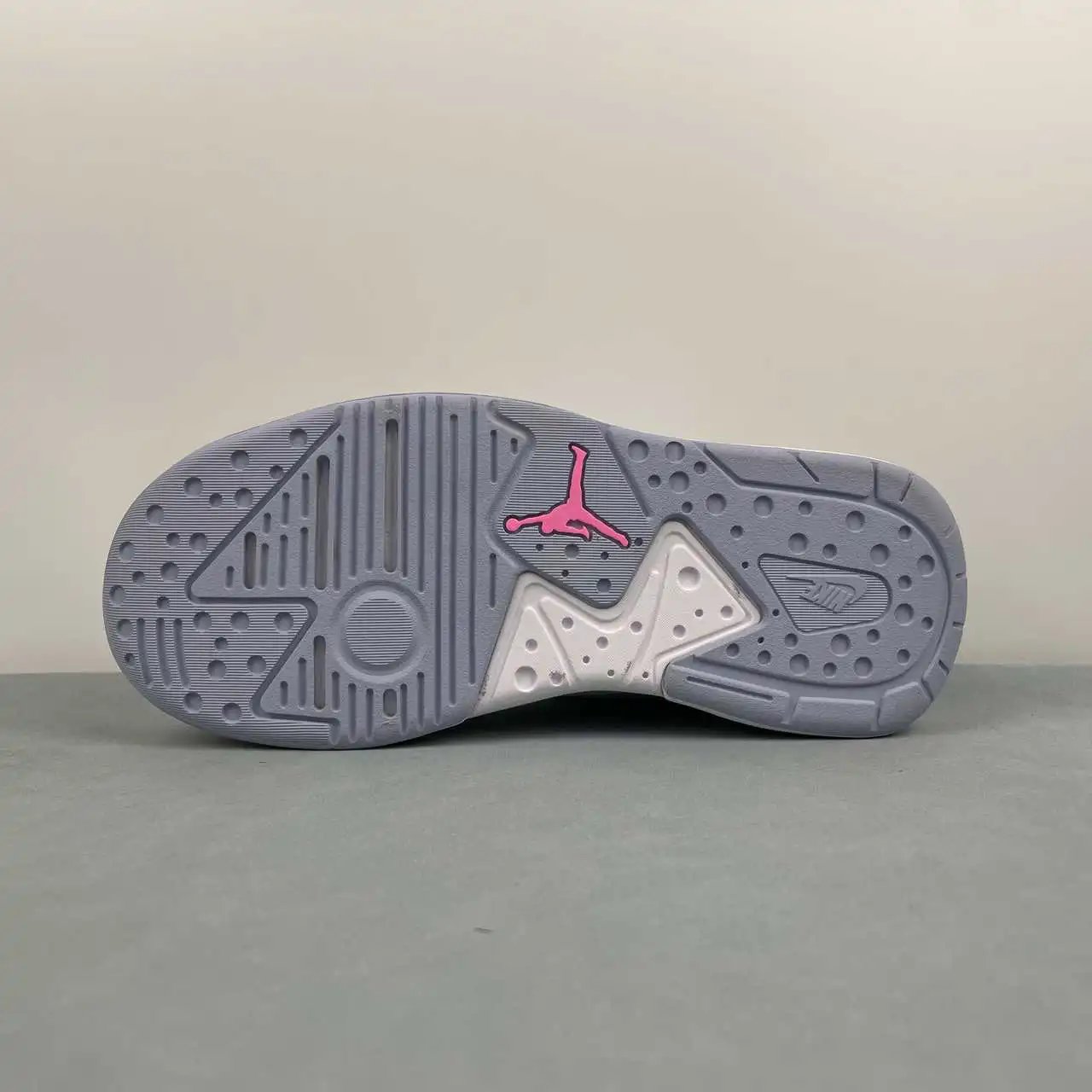 Air Jordan Flight Court HQ0506-140 11