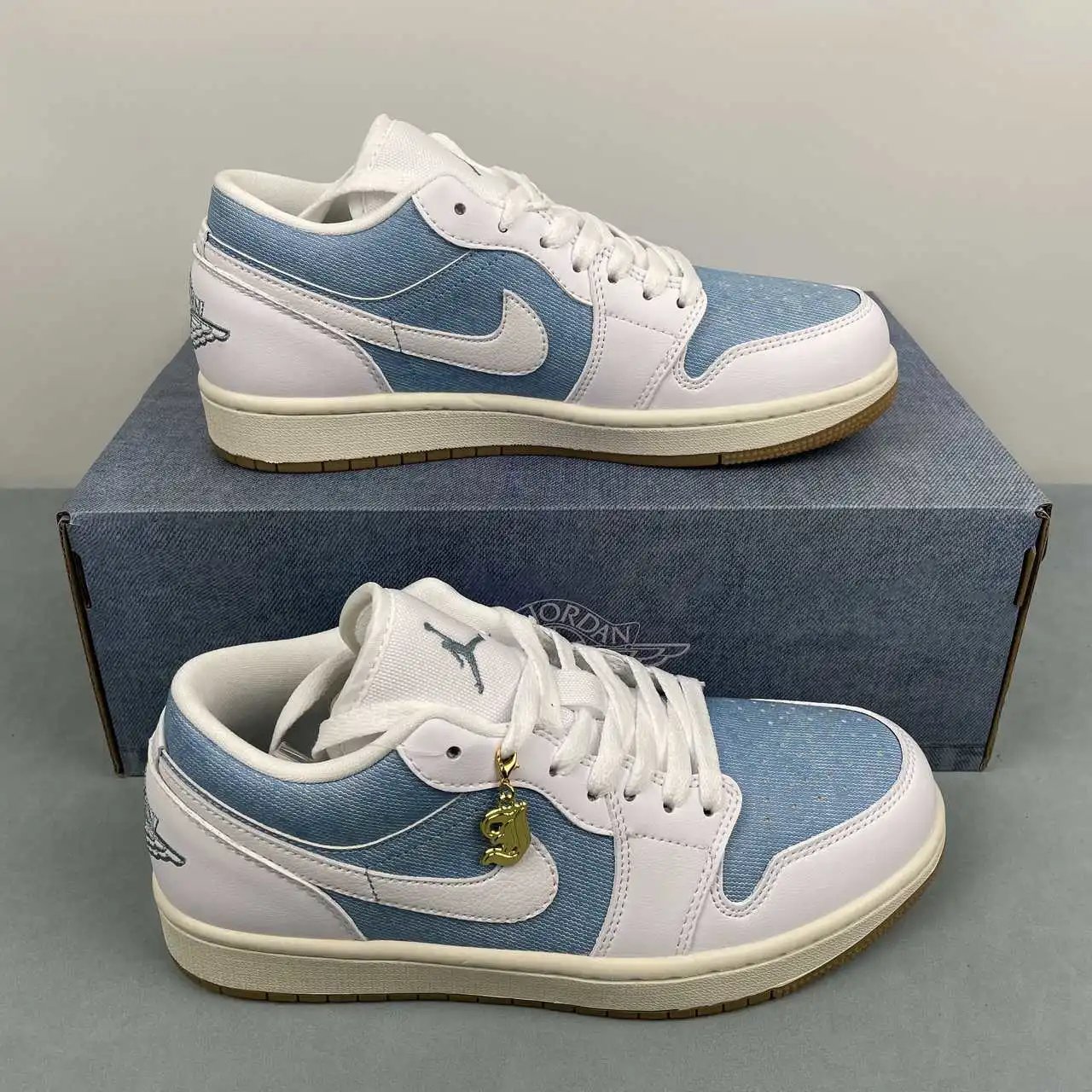 Air Jordan 1 Low HQ2004-400