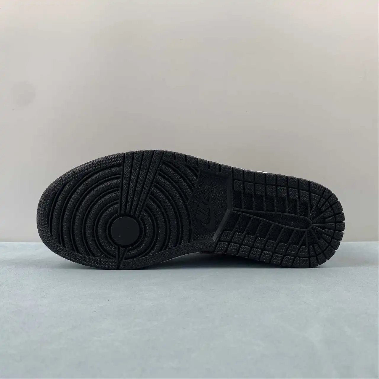 Air Jordan 1 Low DC0774-062 11