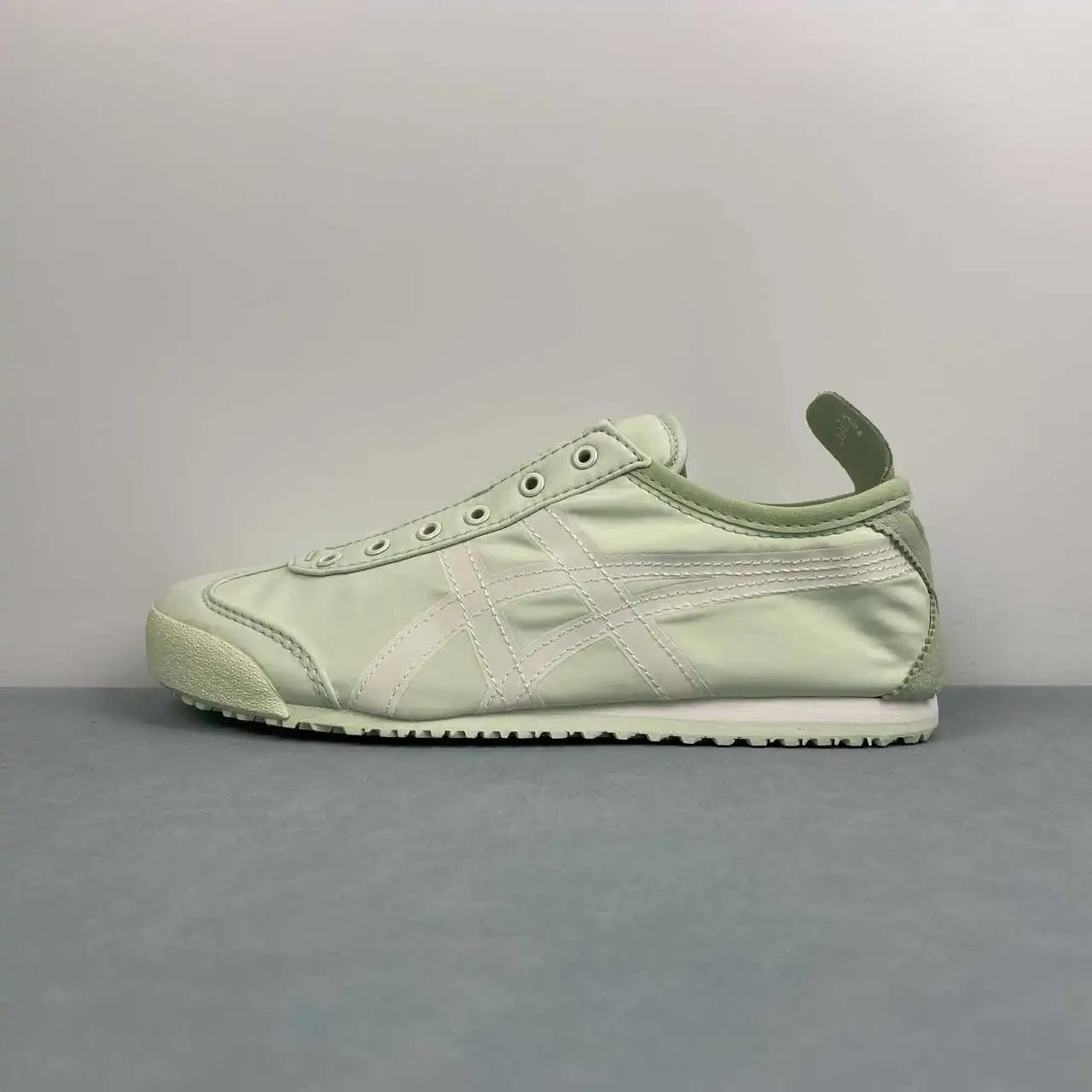 Asics Onitsuka Tiger MEXICO 66 SLIP-ON 1183B603-303 thumbnail 4