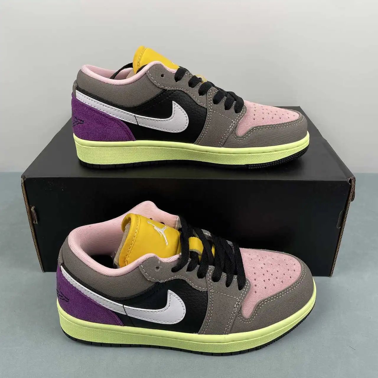 Air Jordan 1 Low HQ2010-005