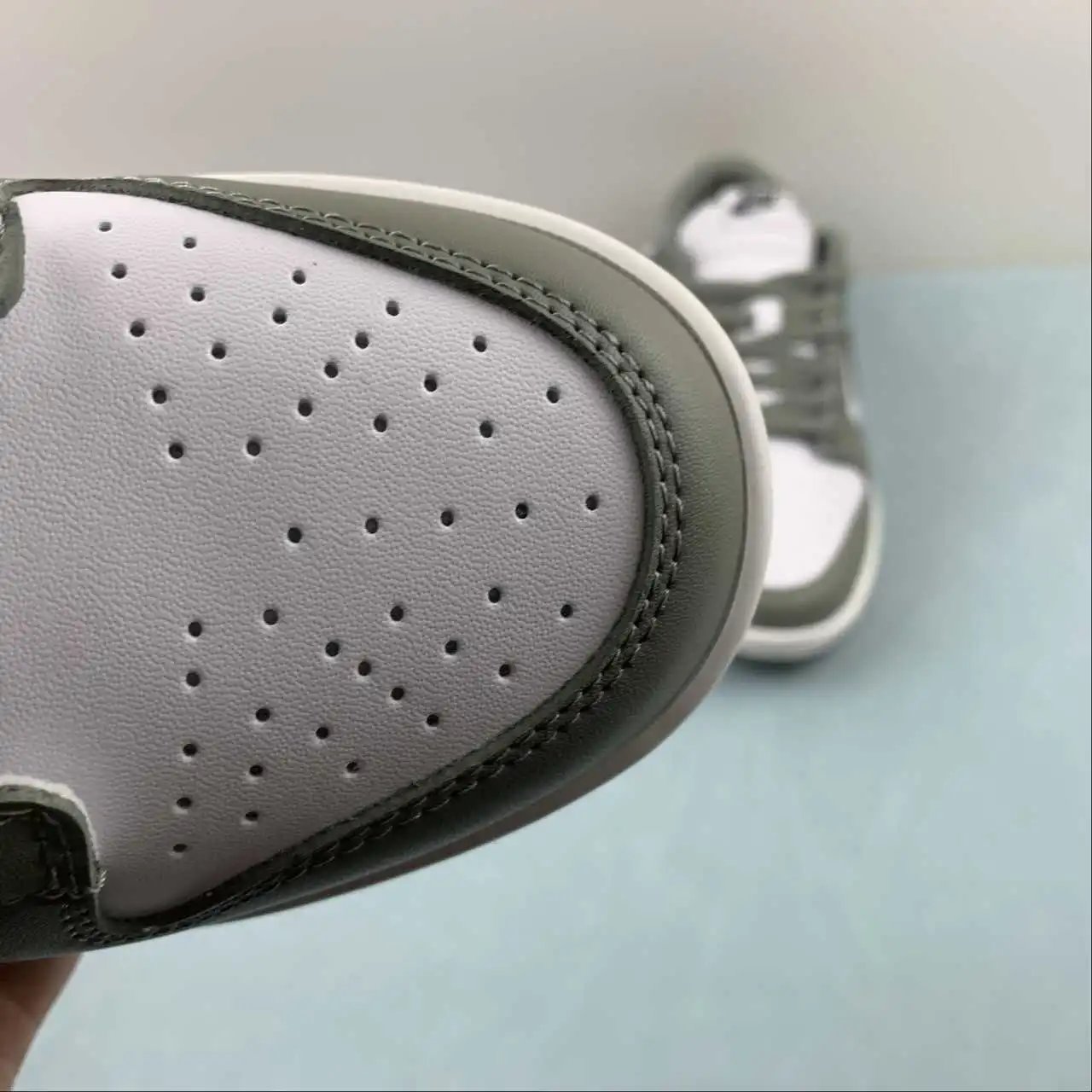 Nike Dunk Low FZ4624-001 8