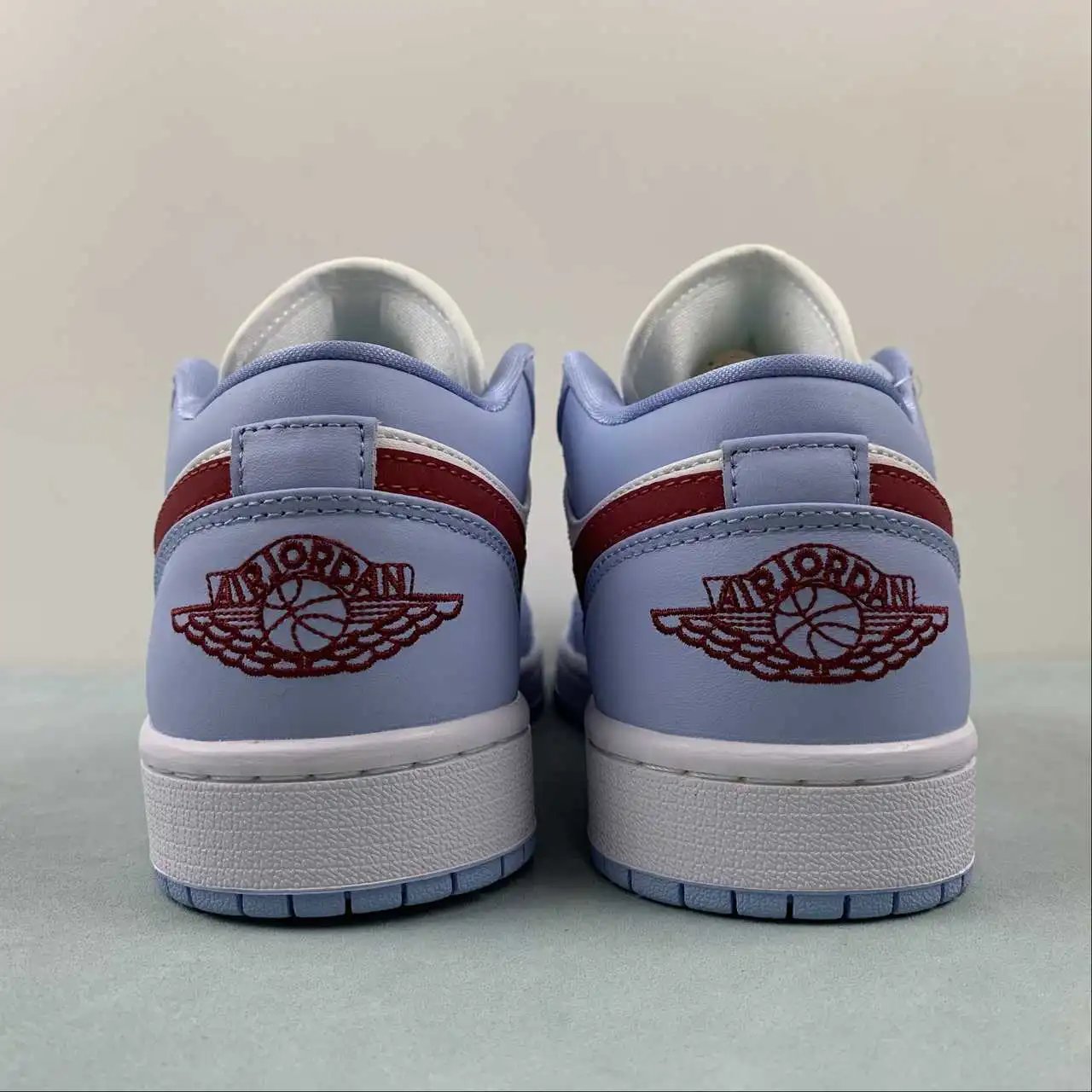 Air Jordan 1 Low DC0774-164 thumbnail 4