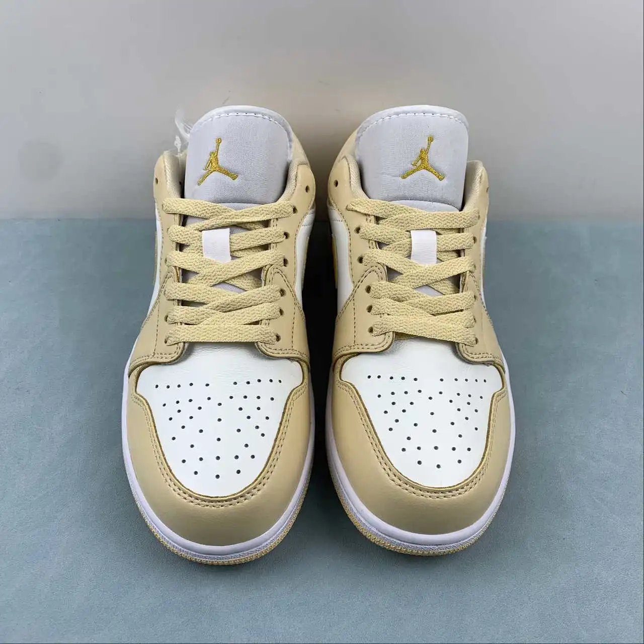 Air Jordan 1 Low DC0774-170 thumbnail 3