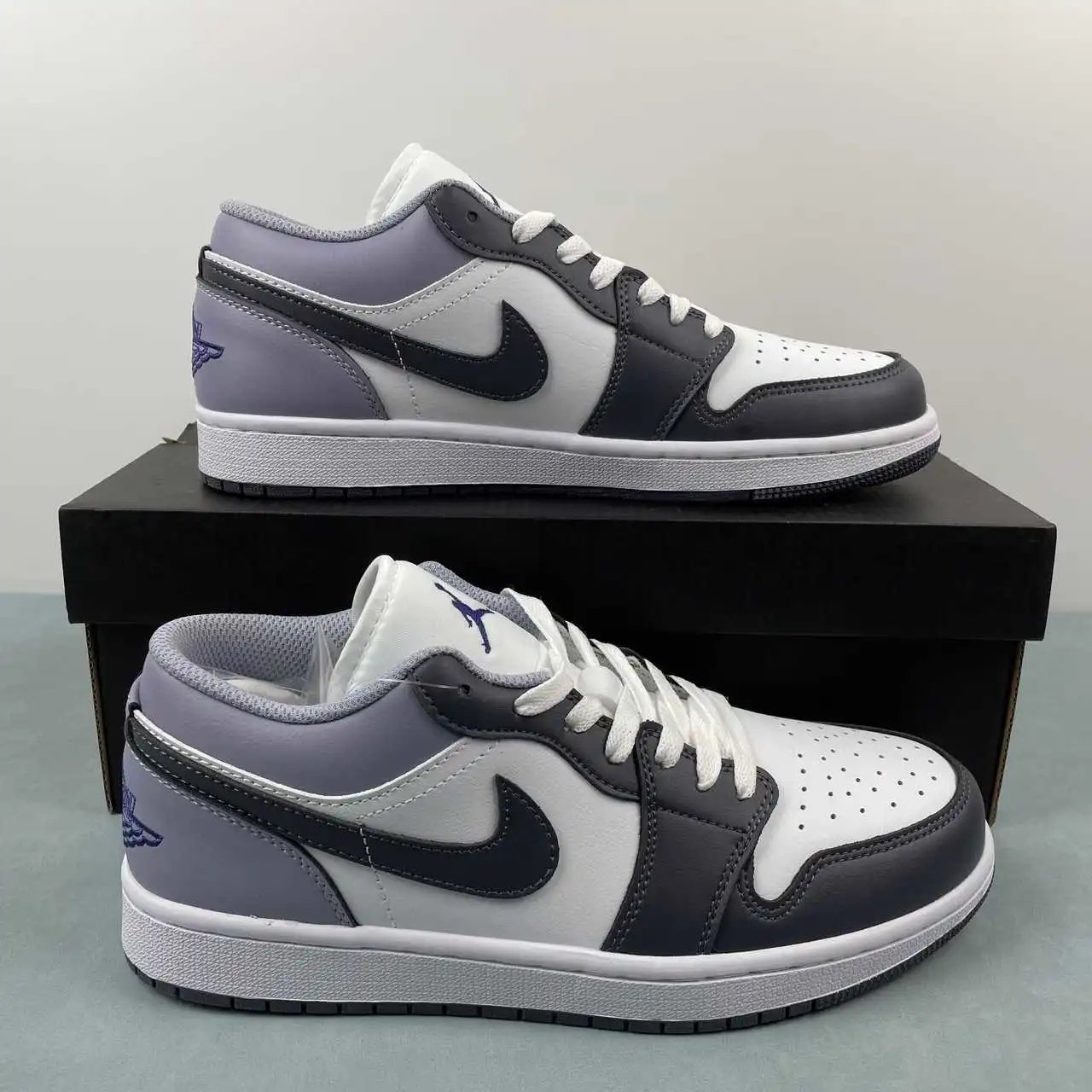 Air Jordan 1 Low 553558-145