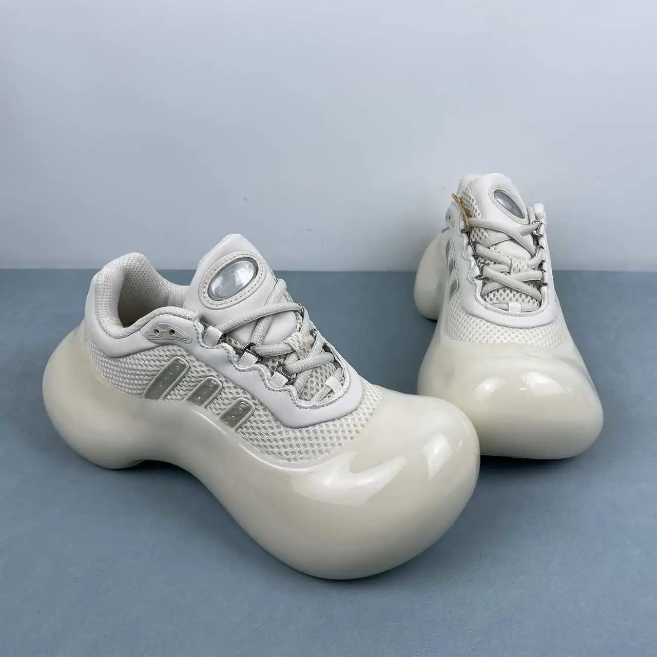 adidas Originals AVAVAV Moonrubber JI1495 thumbnail 2