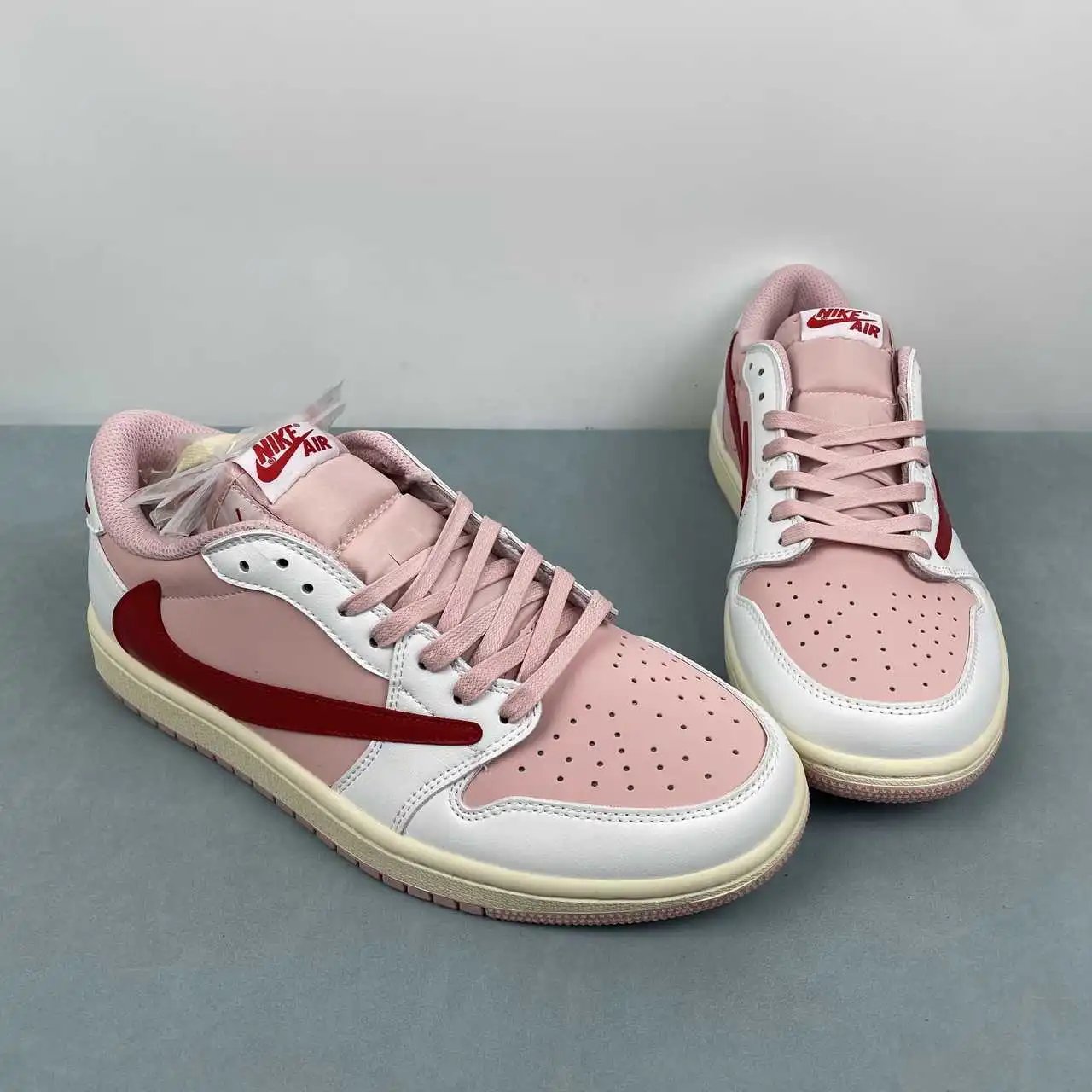 Air Jordan 1 Low DM7866-959 thumbnail 2