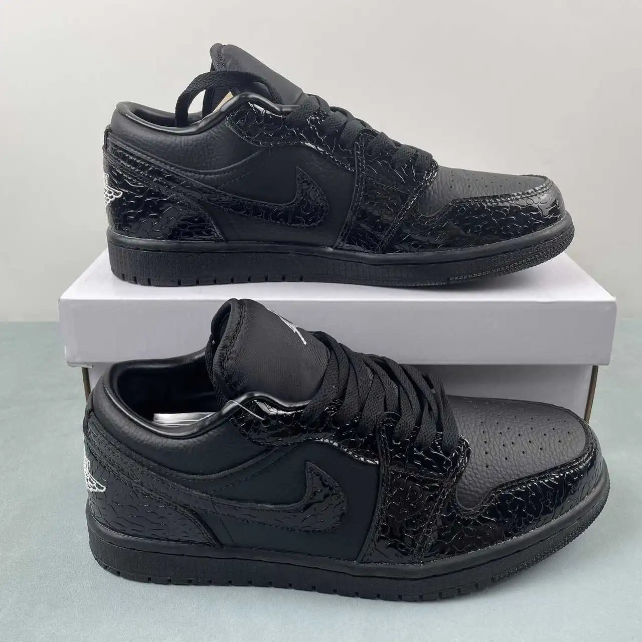 Air Jordan 1 Low HJ7743-010