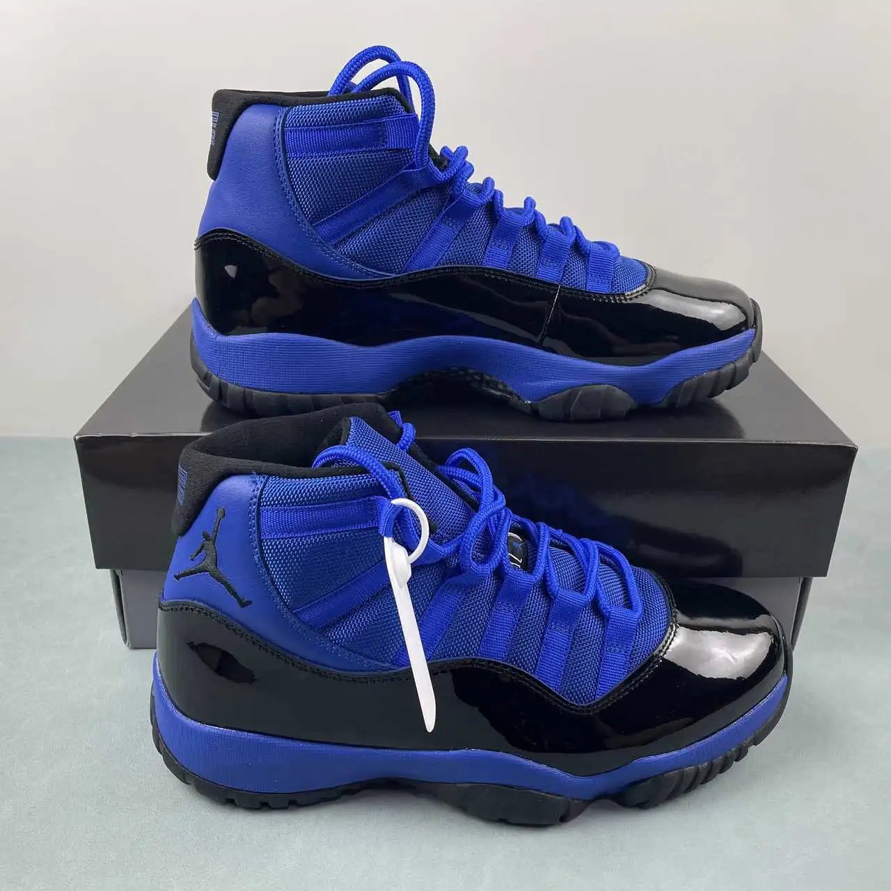 Air Jordan 11 CT8012-400