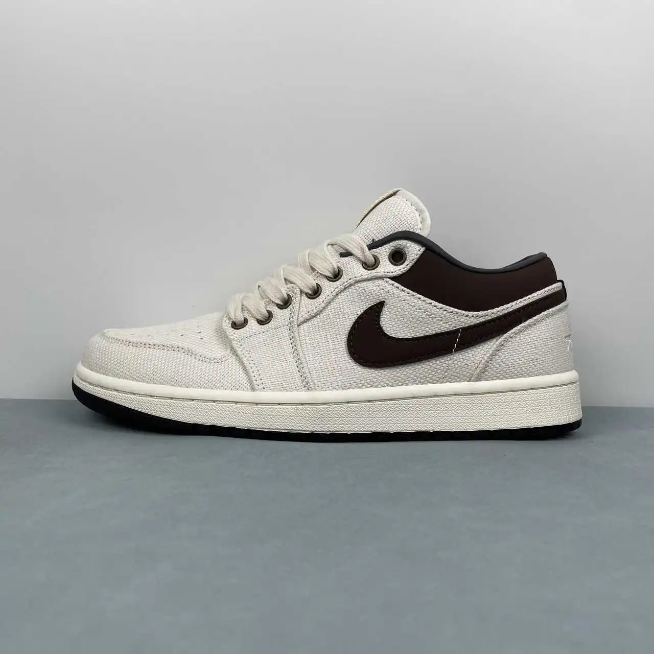 Air Jordan 1 Low IB8058-110 5