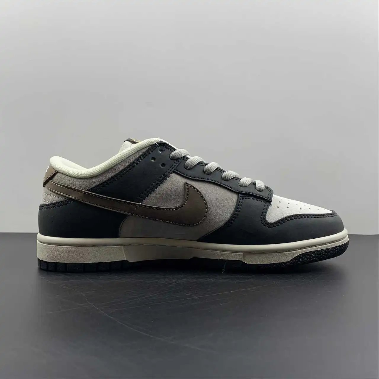 Nike Dunk Low LF0039-003 5