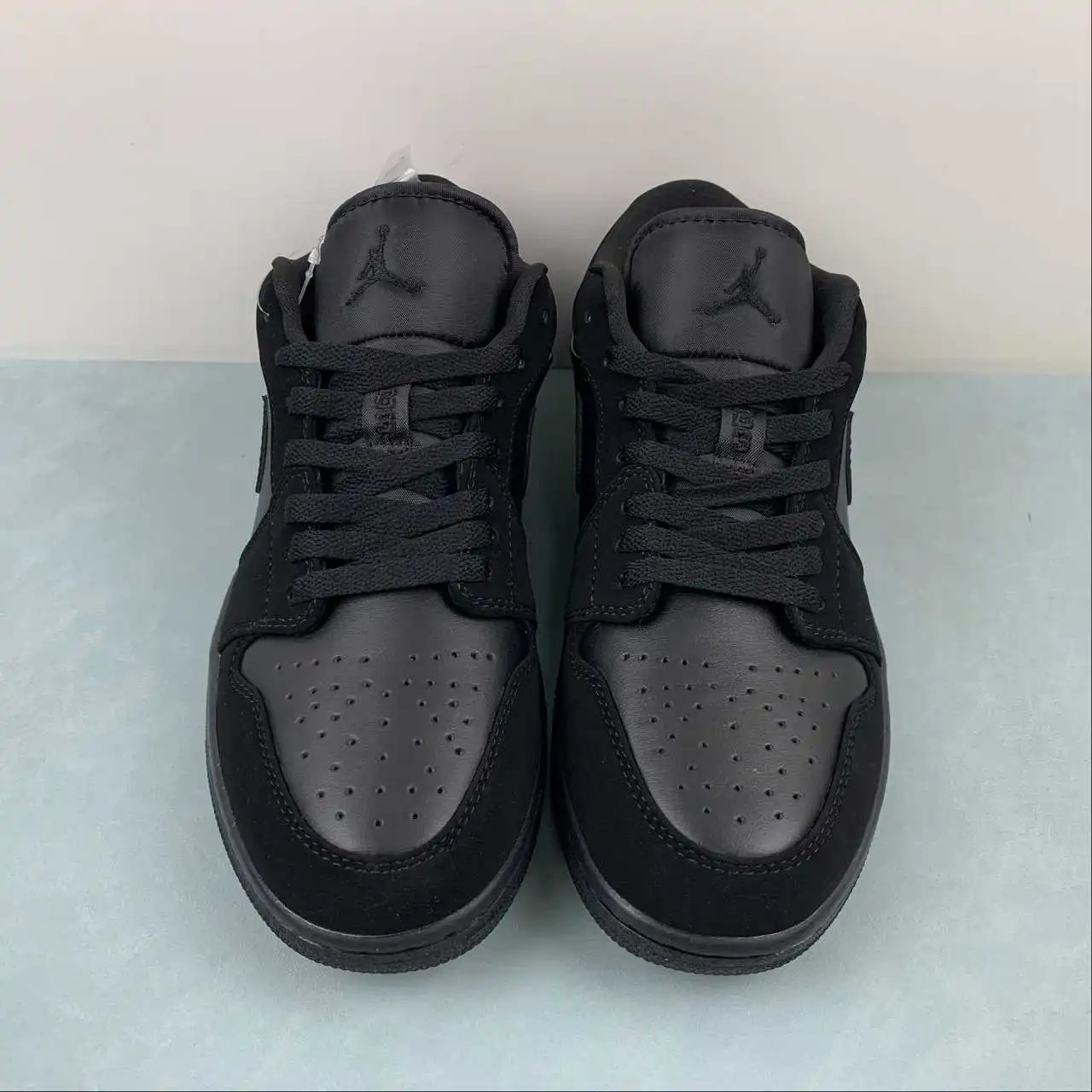 Air Jordan 1 Low 553558-025 thumbnail 3