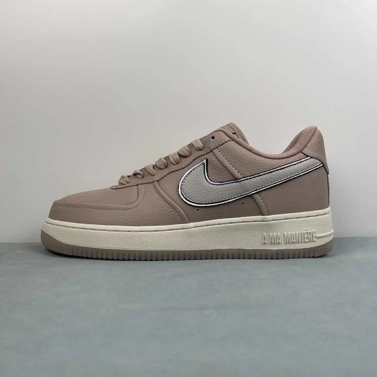 Nike Air Force 1 HF4084-200 thumbnail 4