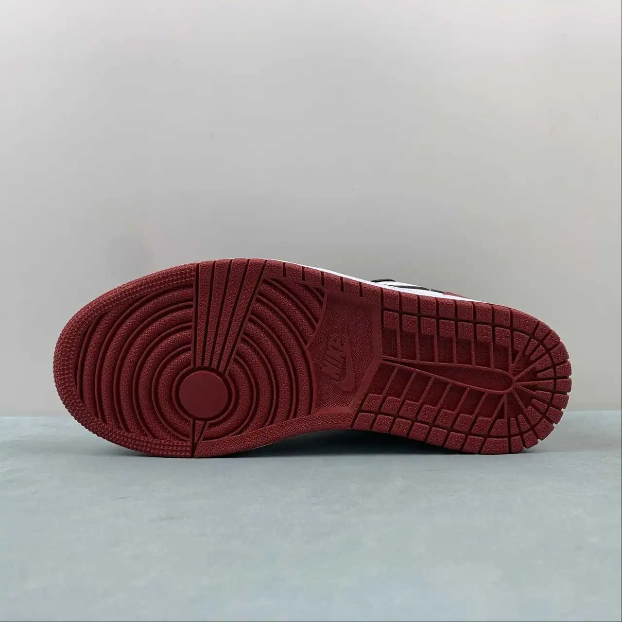 Air Jordan 1 Low 553558-161 11