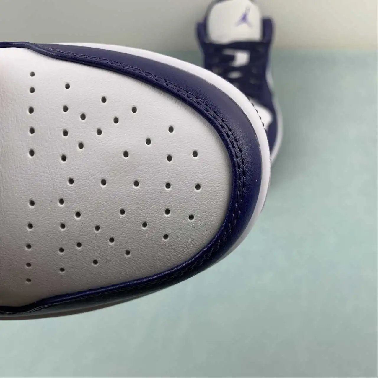 Air Jordan 1 Low 553558-515 8