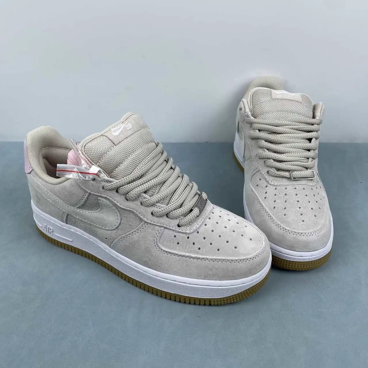 Nike Air Force 1 HM8517-100 thumbnail 2
