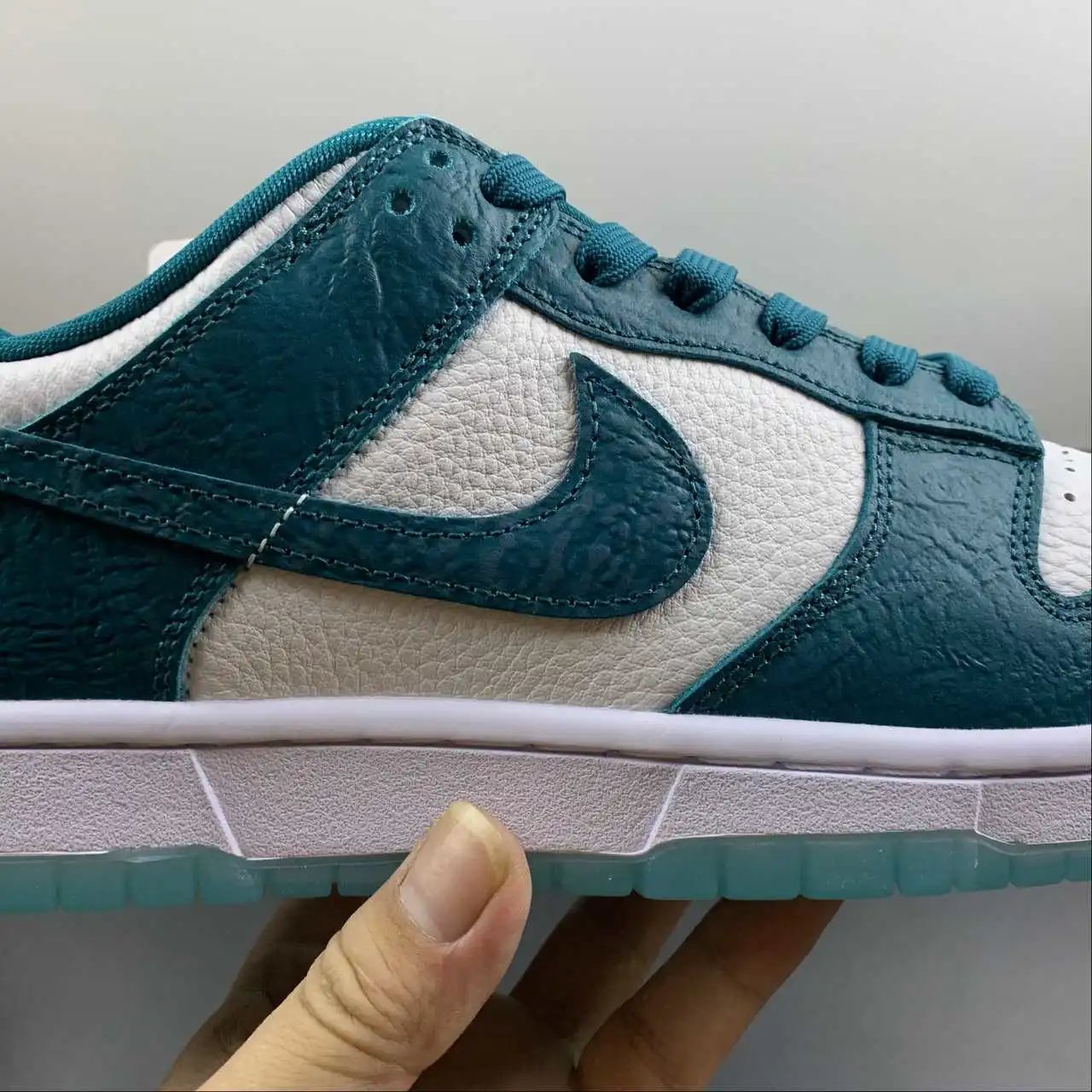 Nike Dunk Low DV3029-100 6