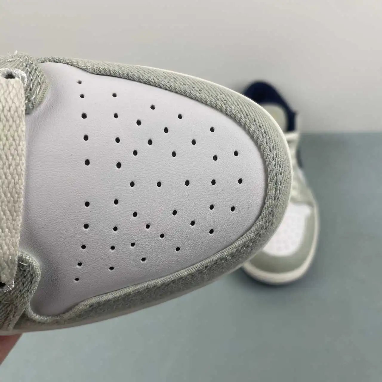Air Jordan 1 Low IH0648-141 10