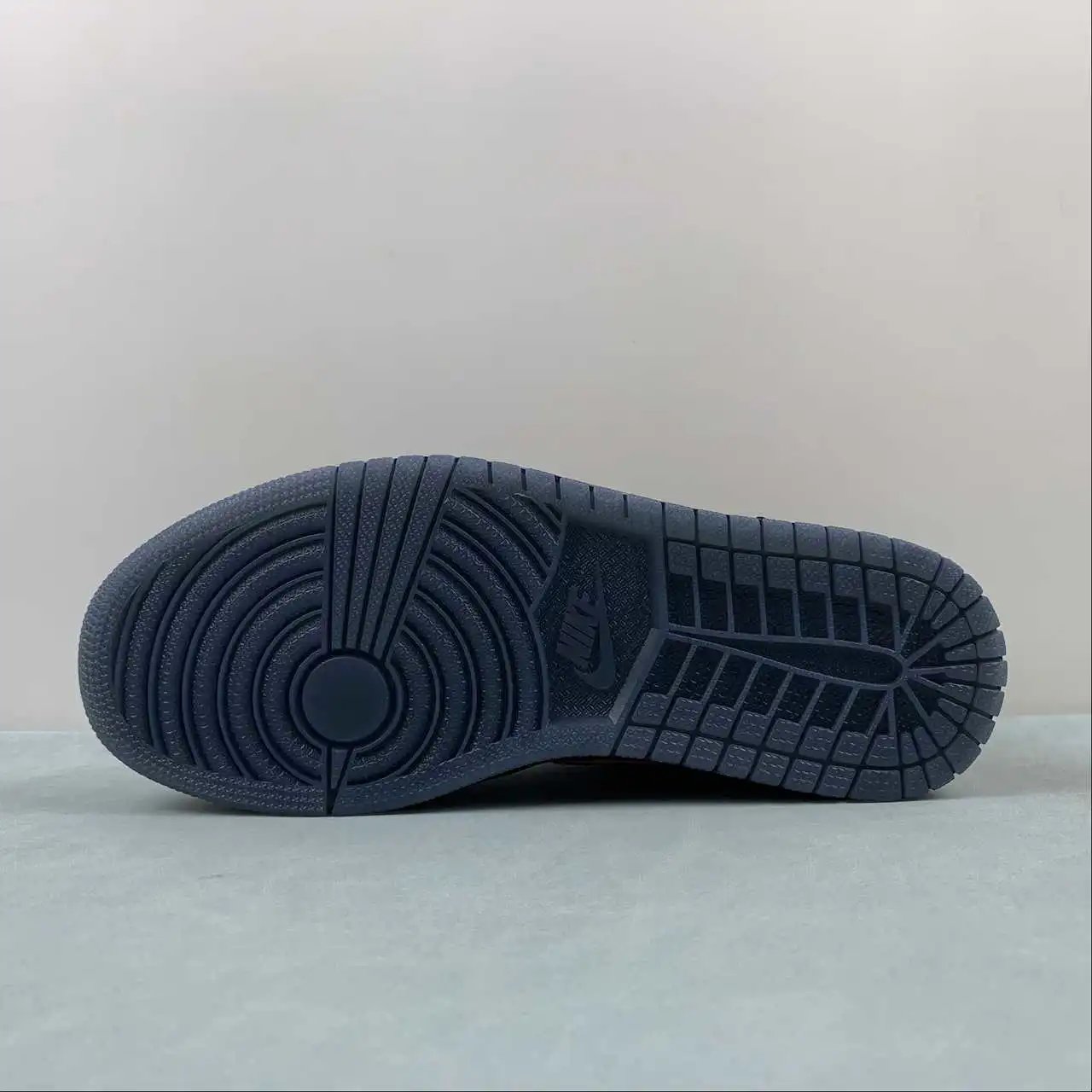 Air Jordan 1 Low CK3022-006 11