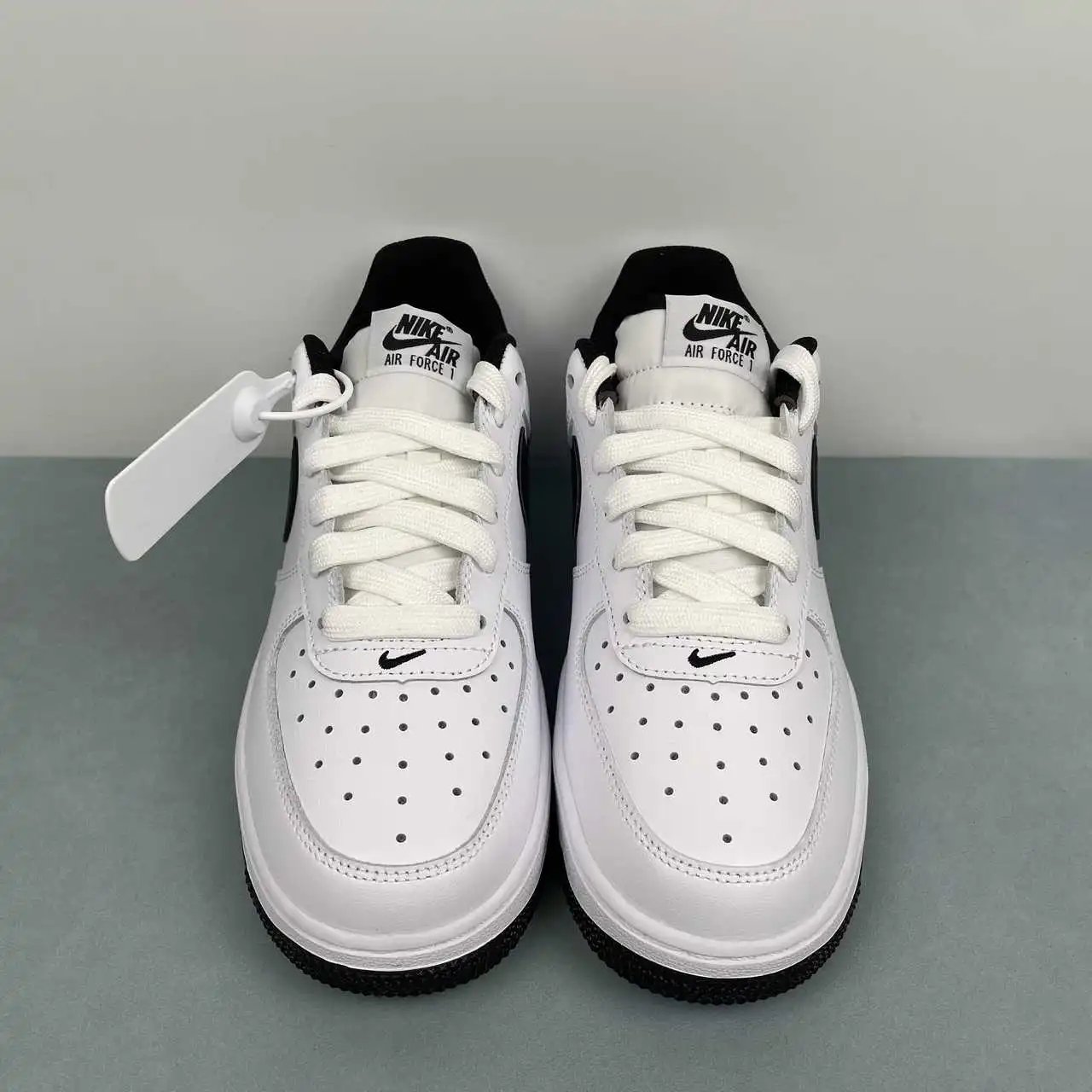 Nike Air Force 1 HQ1911-100 thumbnail 3