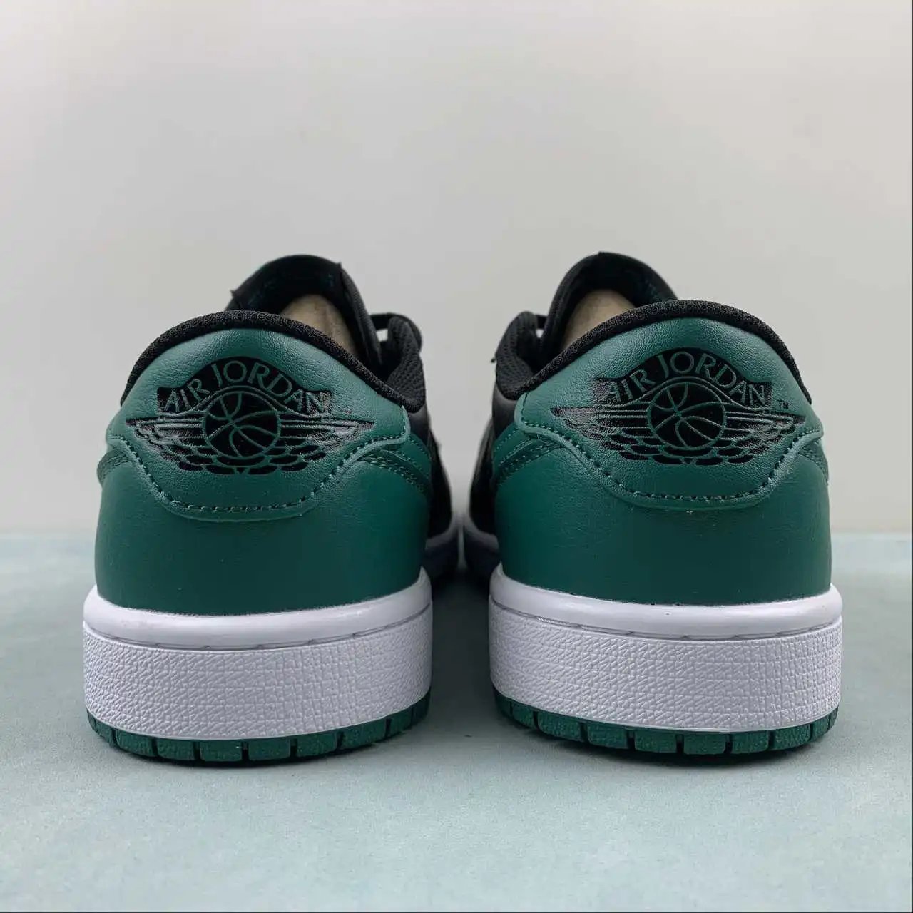 Air Jordan 1 Low CZ0775-036 thumbnail 4