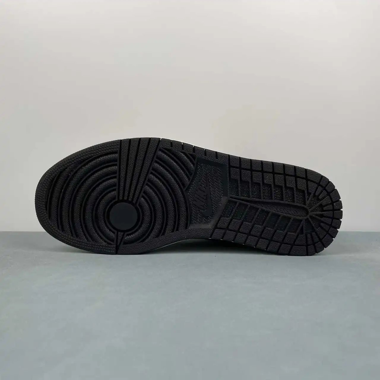 Air Jordan 1 Low IB8058-110 11