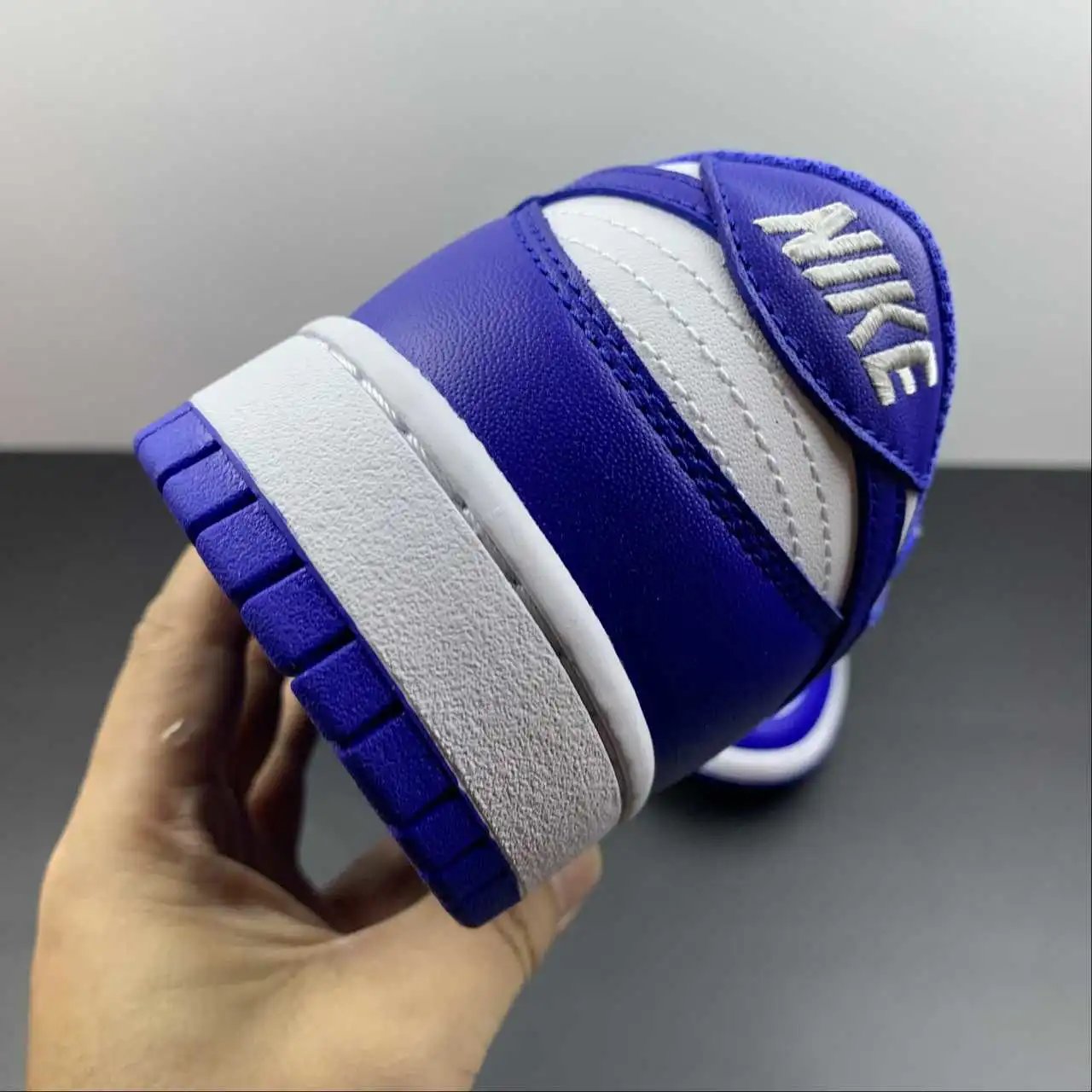 Nike Dunk Low DV7067-400 10