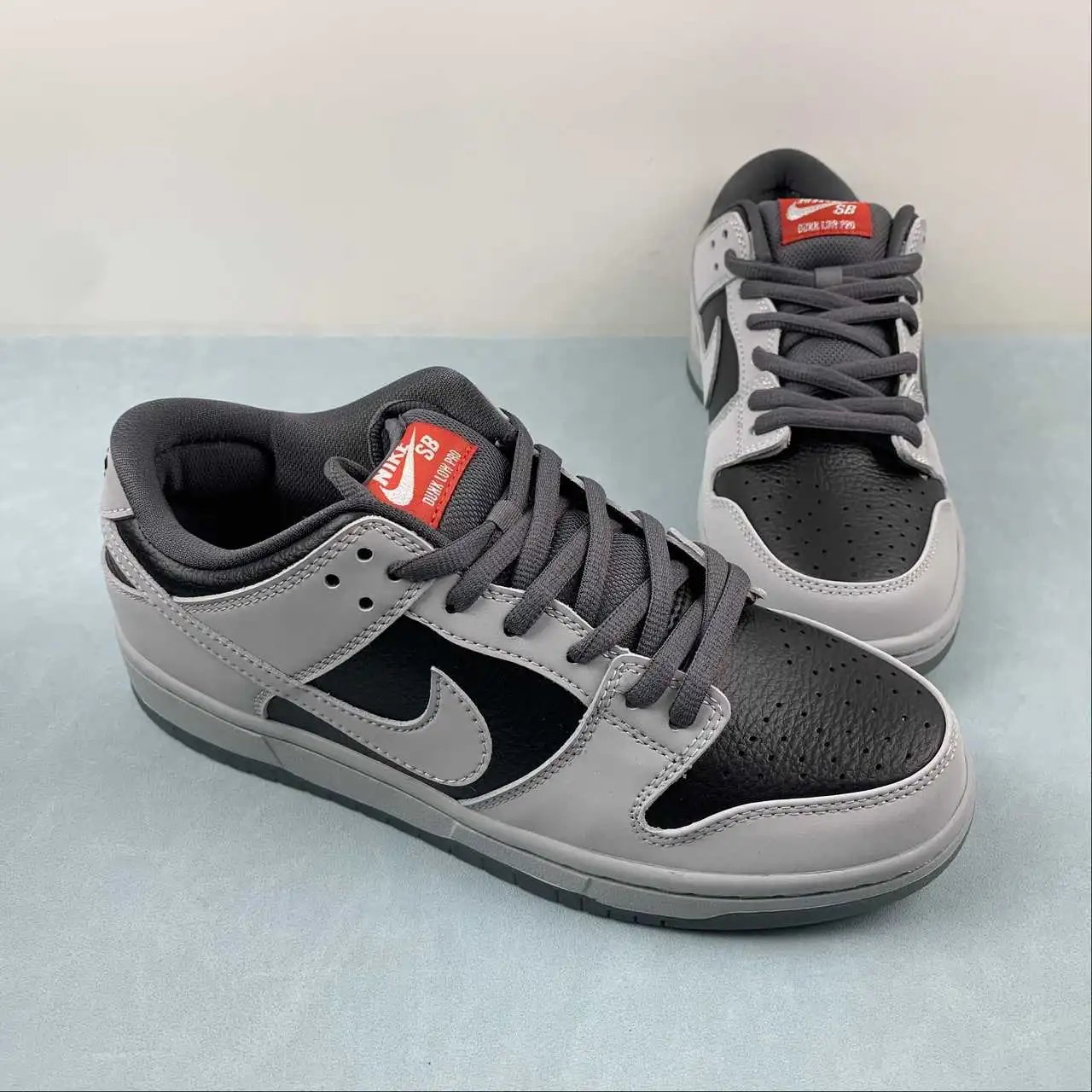Nike Dunk Low 504750-020 thumbnail 2