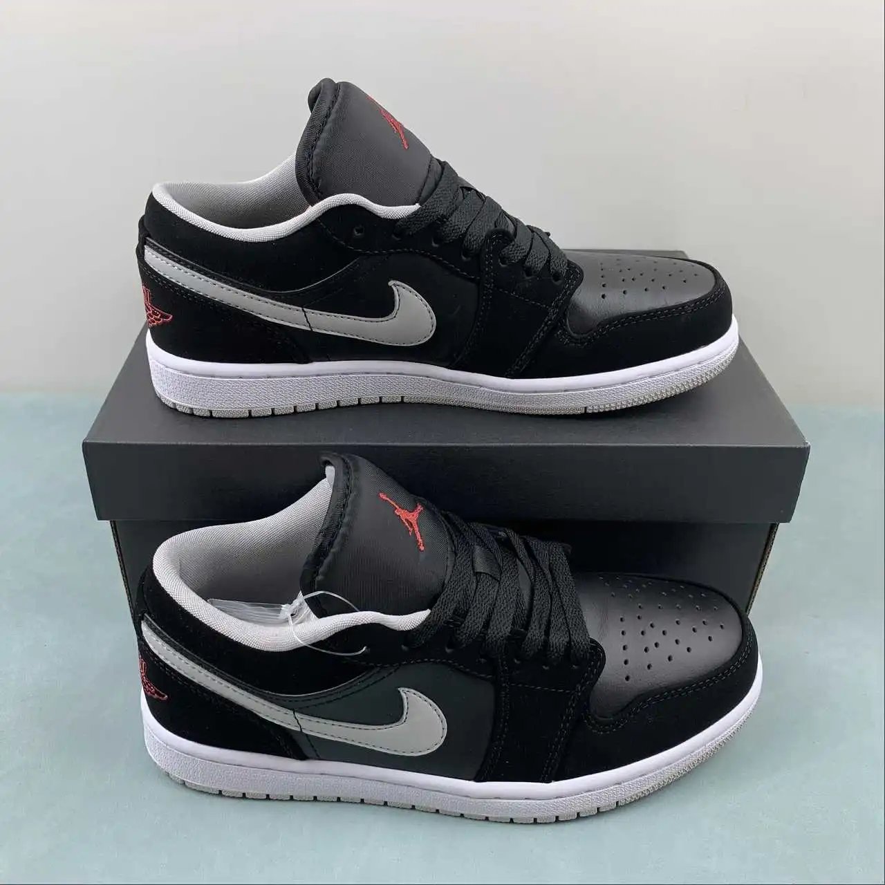 Air Jordan 1 Low 553558-032