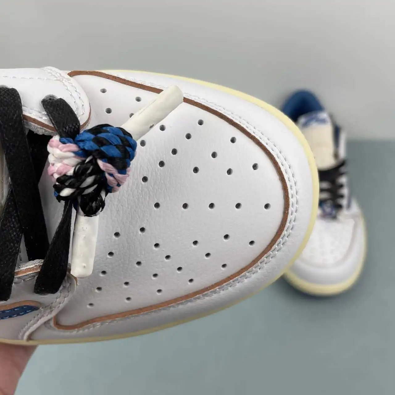 Air Jordan 1 Low DM7866-104 10