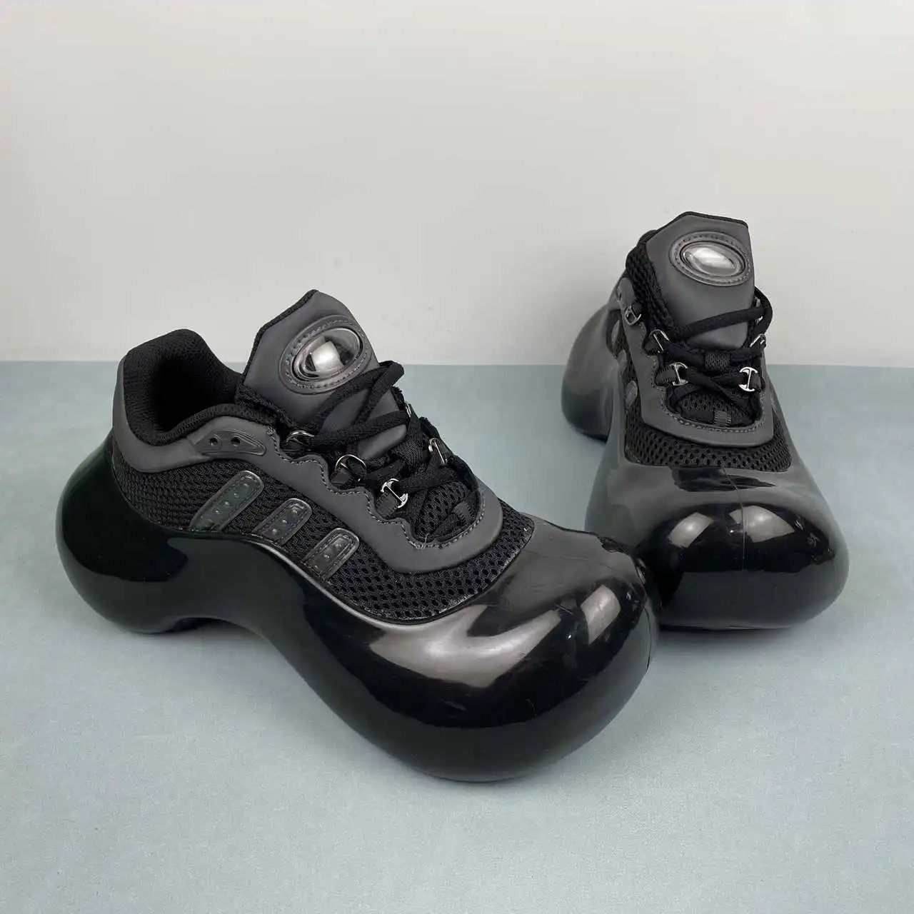 adidas Originals AVAVAV Moonrubber JI1494 thumbnail 2
