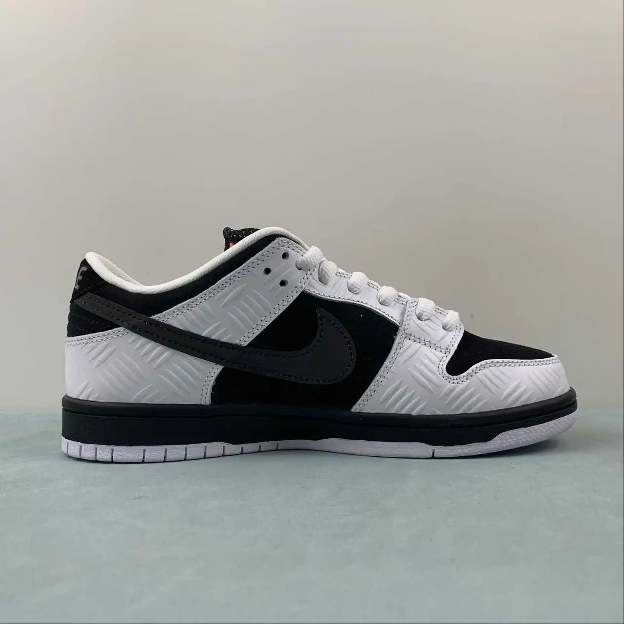 Nike Dunk Low FD2629-100 5