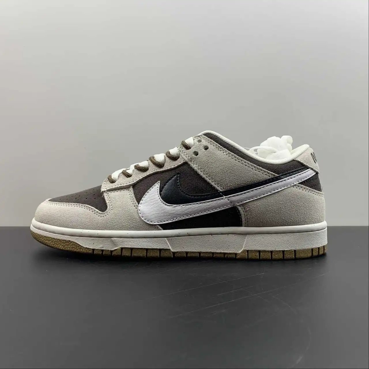 Nike Dunk Low DO9457-106 4
