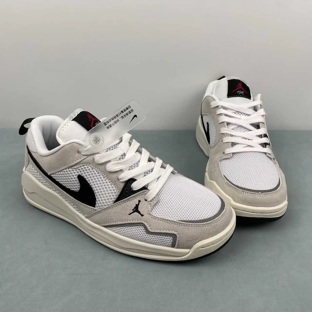 Air Jordan CMFT Era HJ6777-100 thumbnail 2