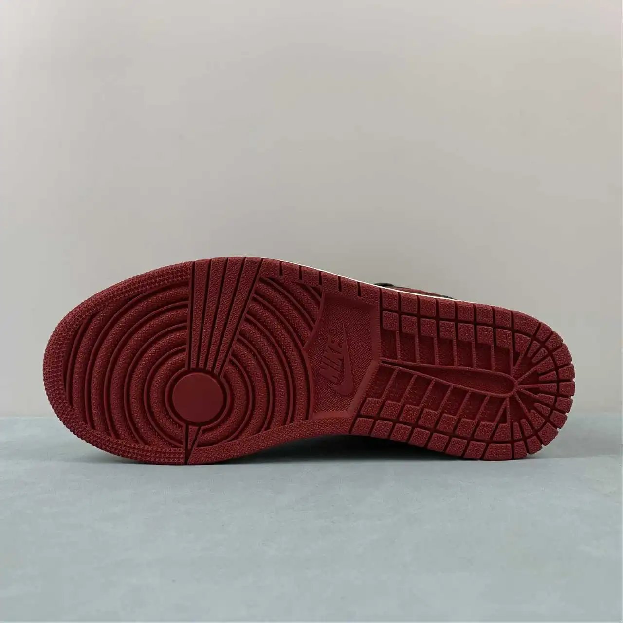 Air Jordan 1 Low DC0774-061 11