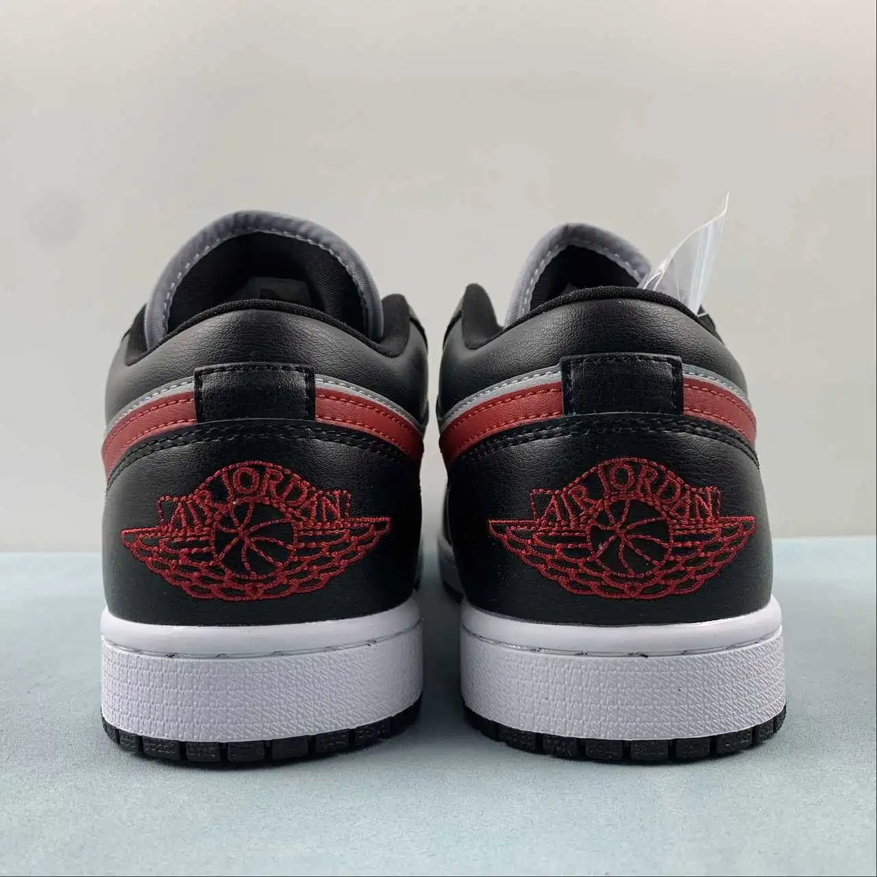Air Jordan 1 Low DC0774-062 thumbnail 4