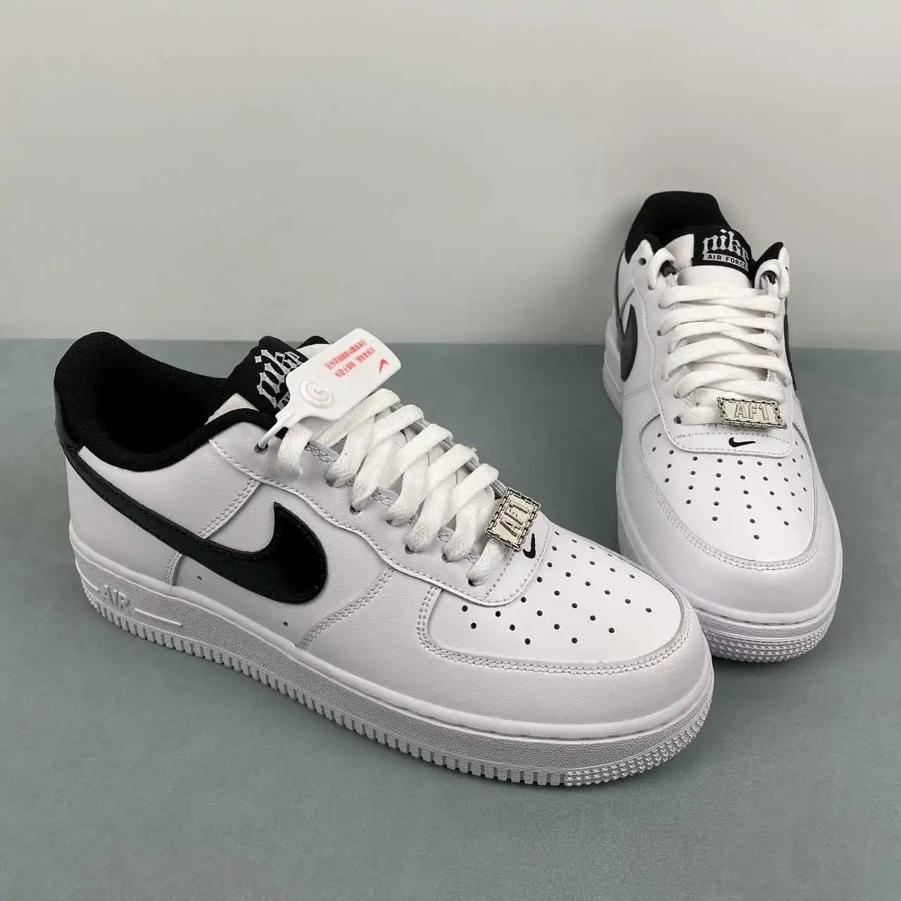 Nike Air Force 1 HF2898-101 thumbnail 2