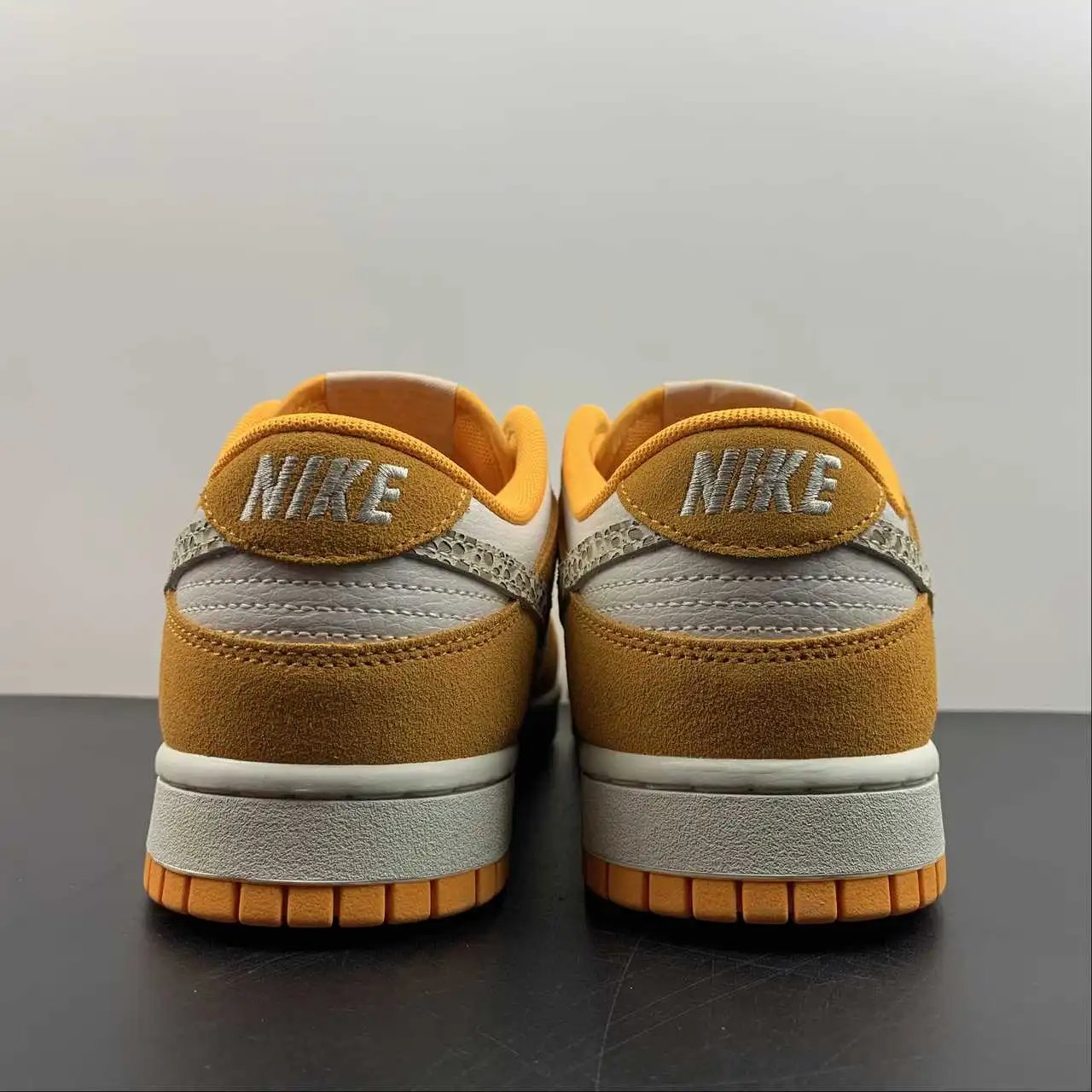 Nike Dunk Low DR0156-800 11