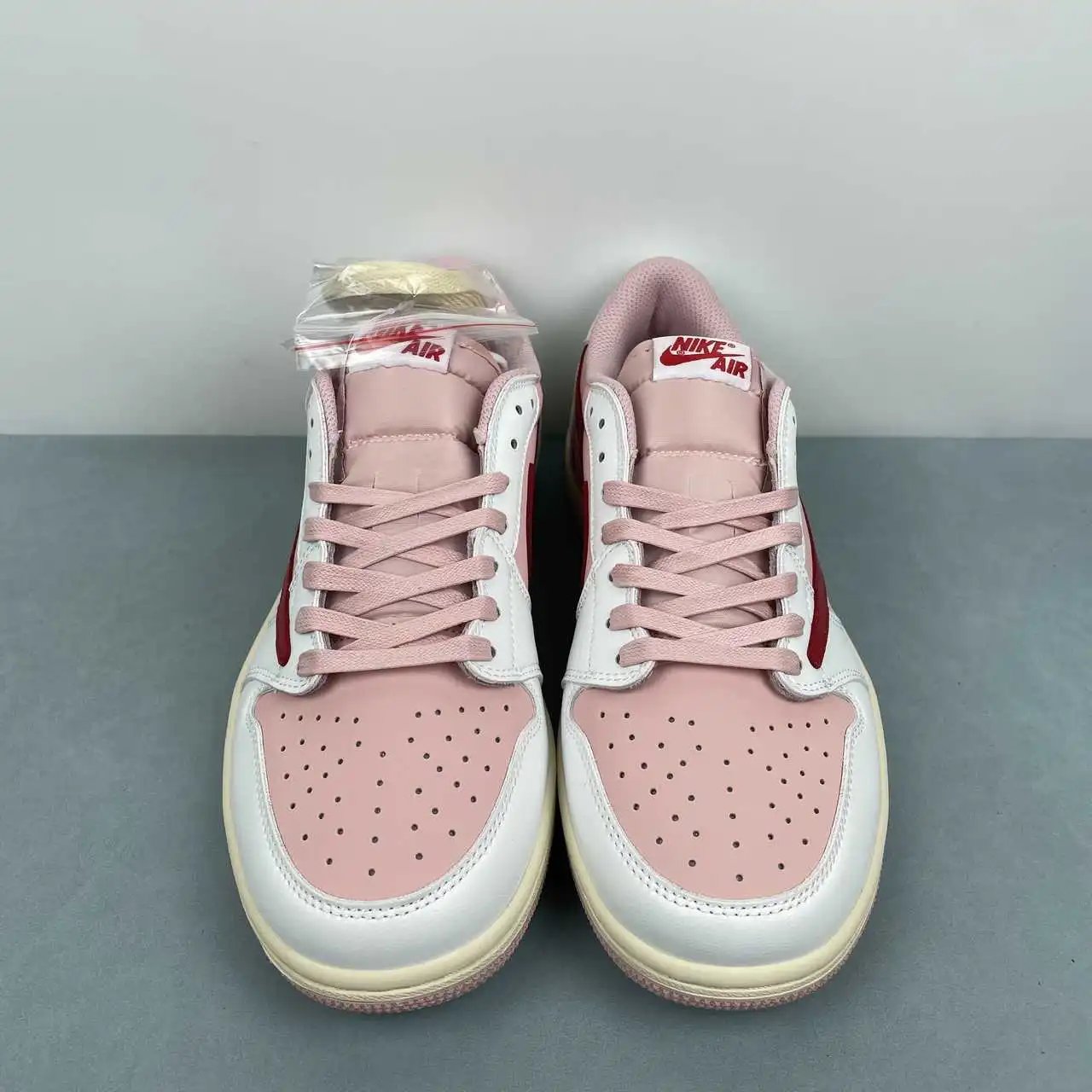 Air Jordan 1 Low DM7866-959 thumbnail 3