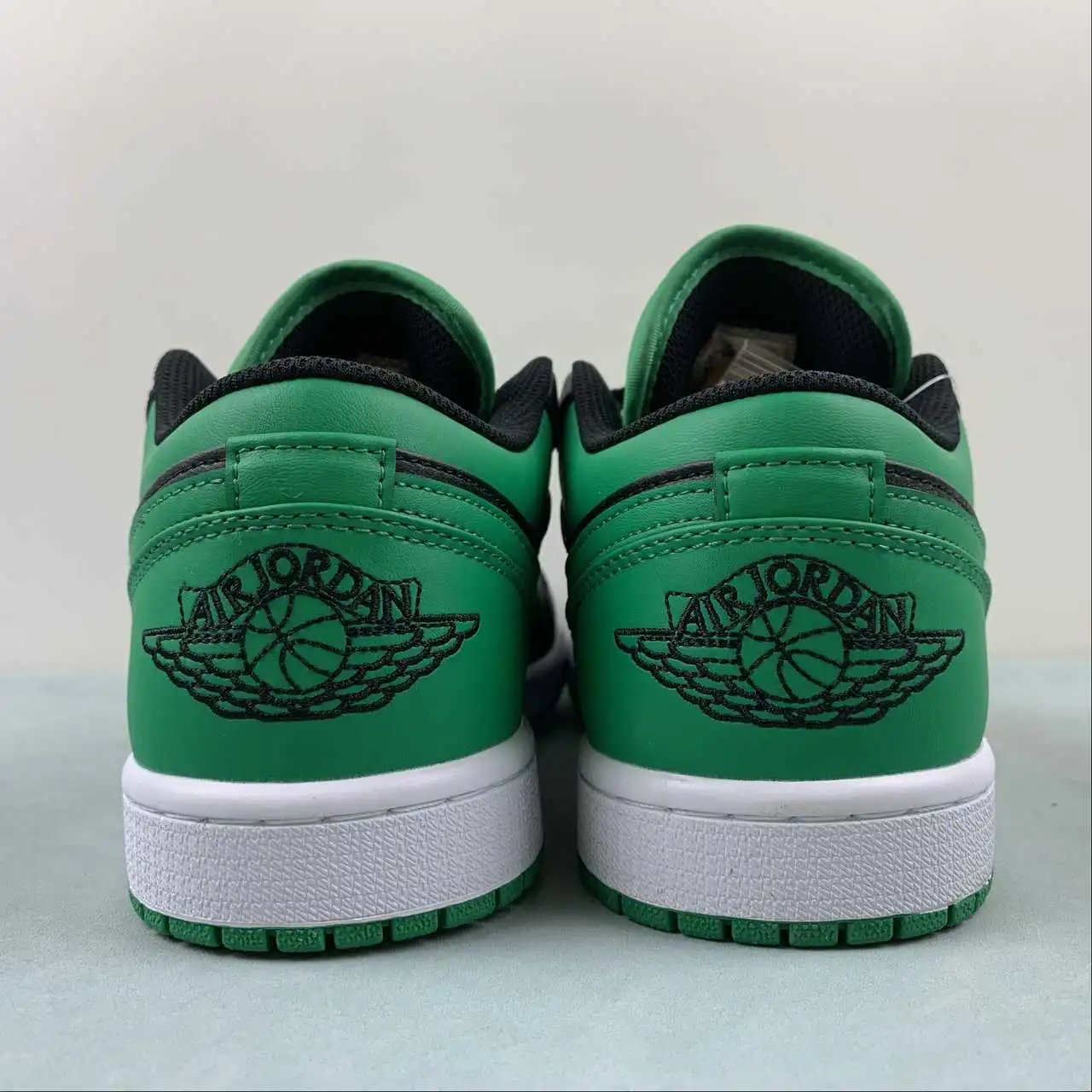 Air Jordan 1 Low 553558-065 thumbnail 4