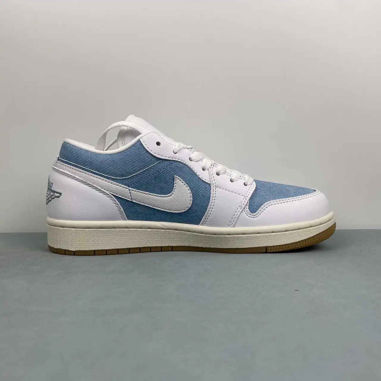 Air Jordan 1 Low HQ2004-400 6