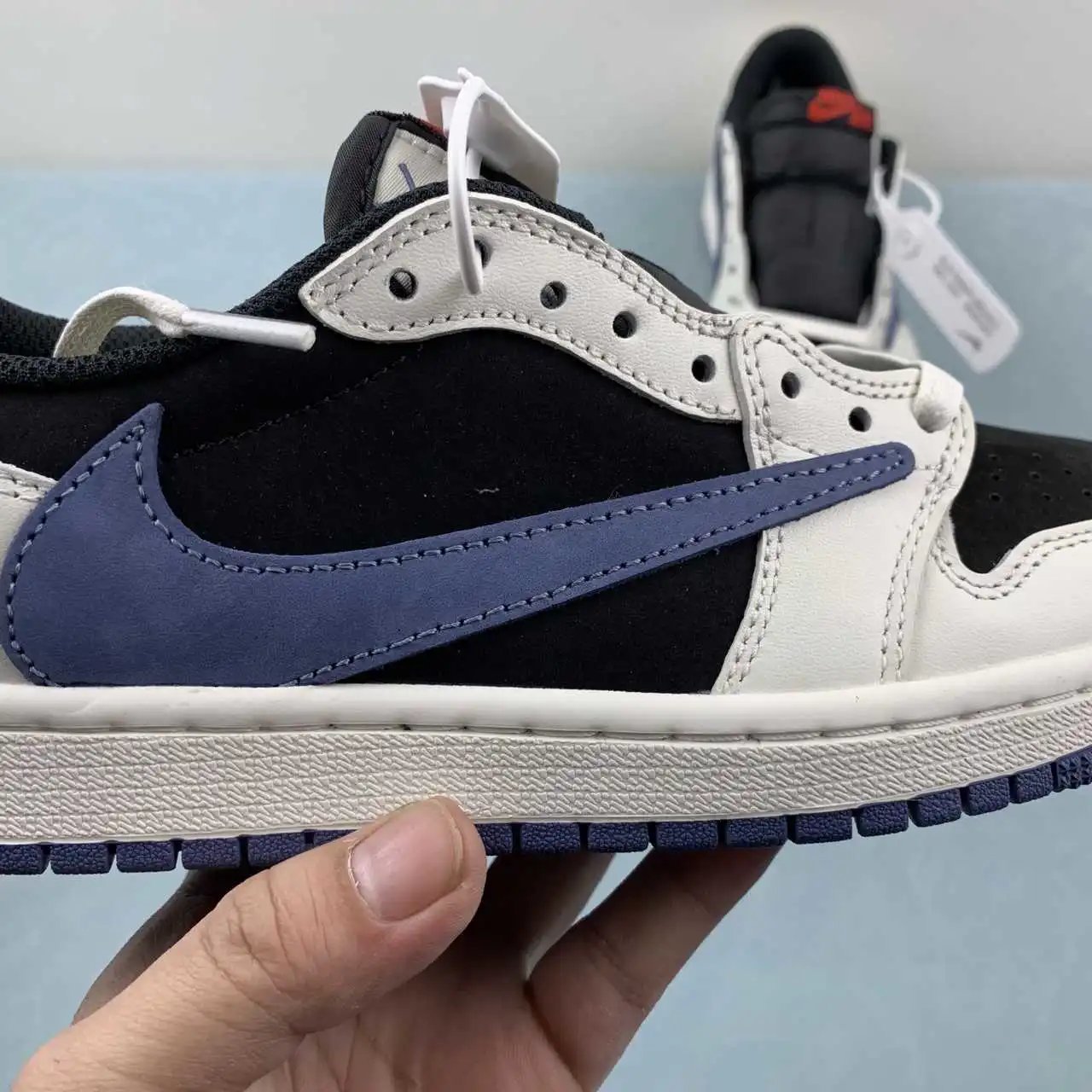 Air Jordan 1 Low DM7866-040 9