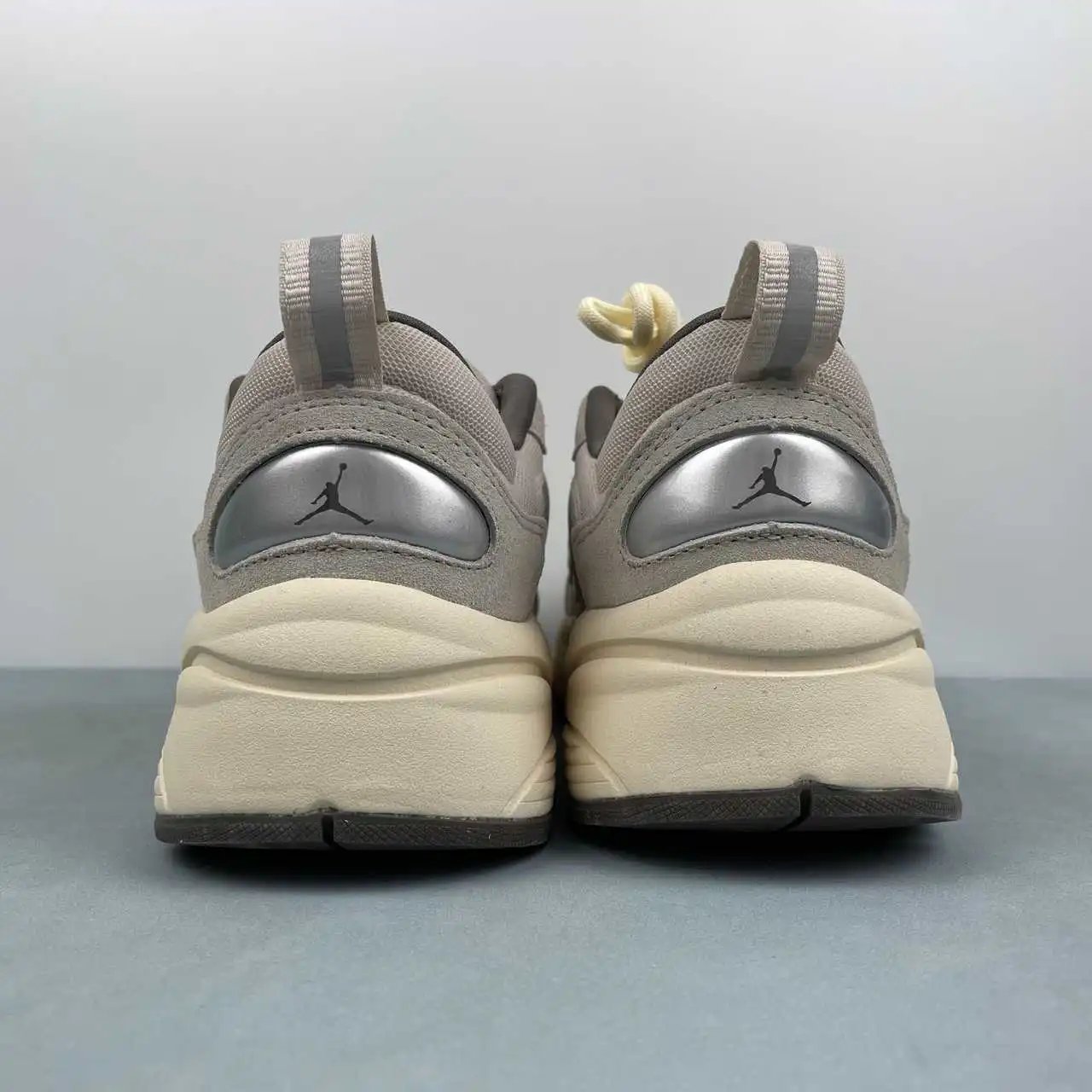 Air Jordan IB3722-101 thumbnail 4