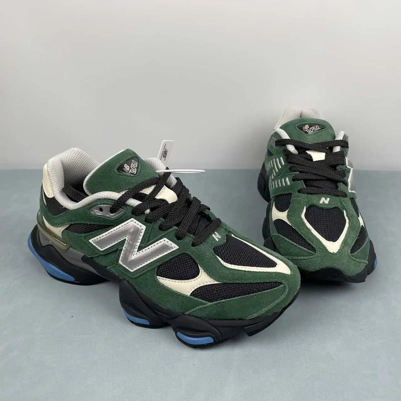 New Balance 9060 U9060VRA thumbnail 2