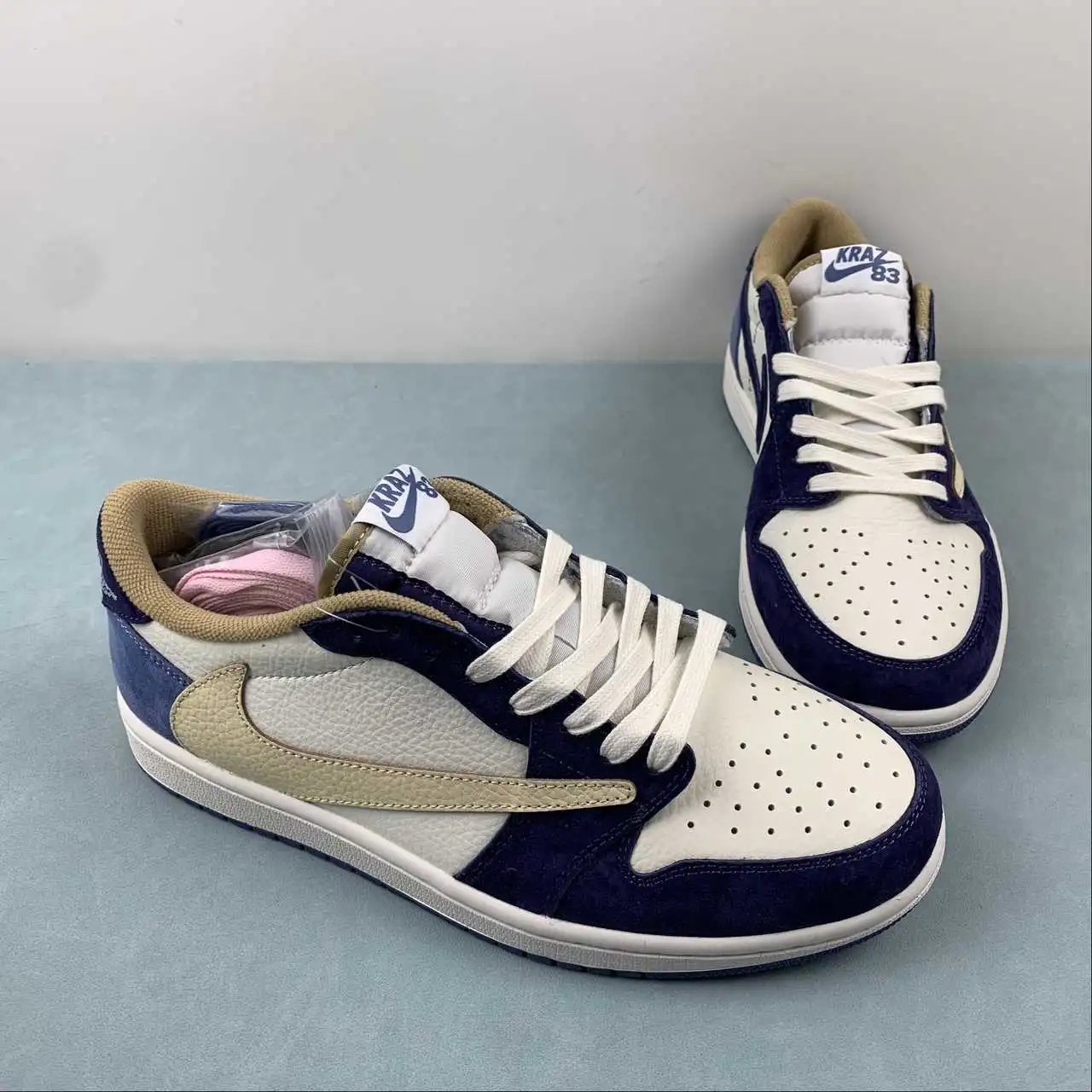 Air Jordan 1 Low DM7866-808 thumbnail 2