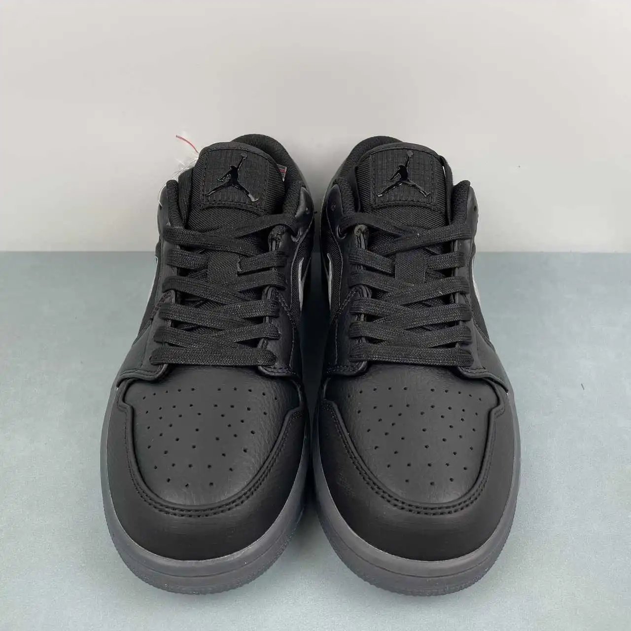Air Jordan 1 Low HV5968-001 thumbnail 3