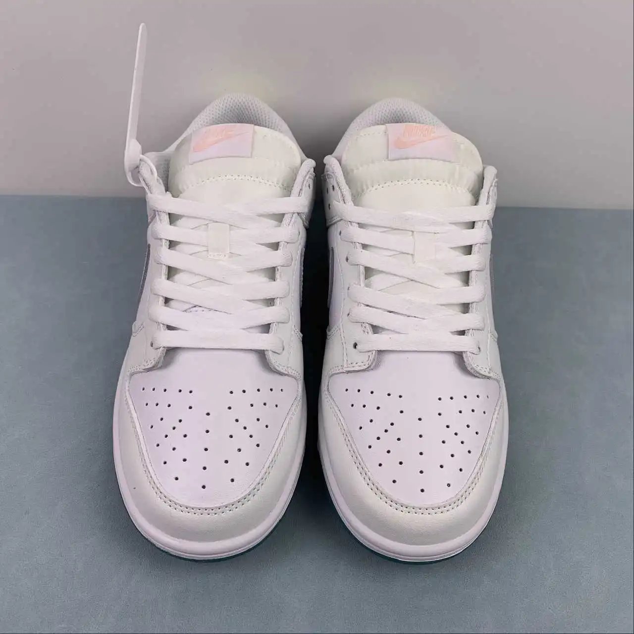 Nike Dunk Low FD9911-101 thumbnail 3