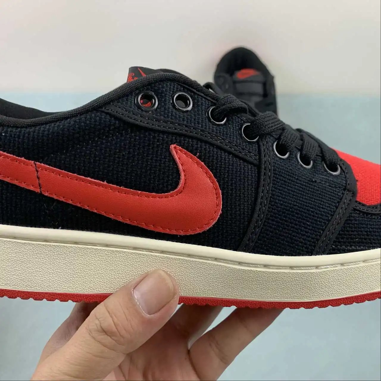 Air Jordan 1 Low DX4981-006 9